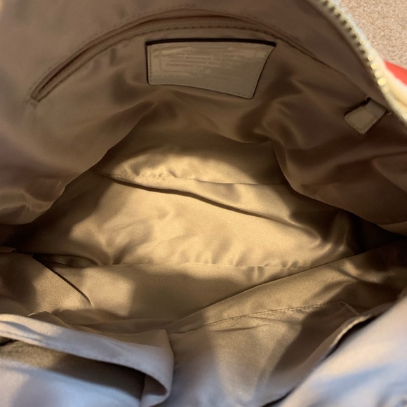 Coach purse with crossbody strap attachment - Picture 6 of 8